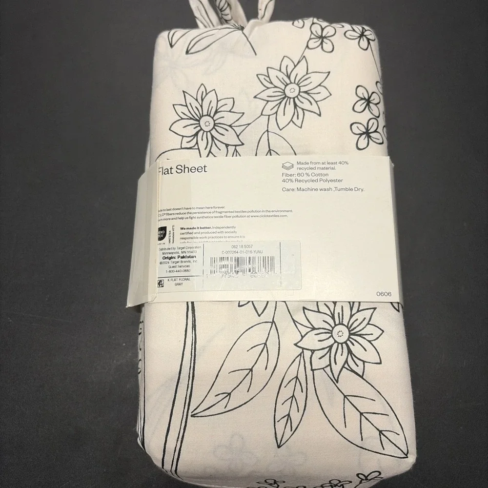 Room Essentials King Easy Care Cotton Blend Sateen Flat Sheet  FloralLt30* 20667